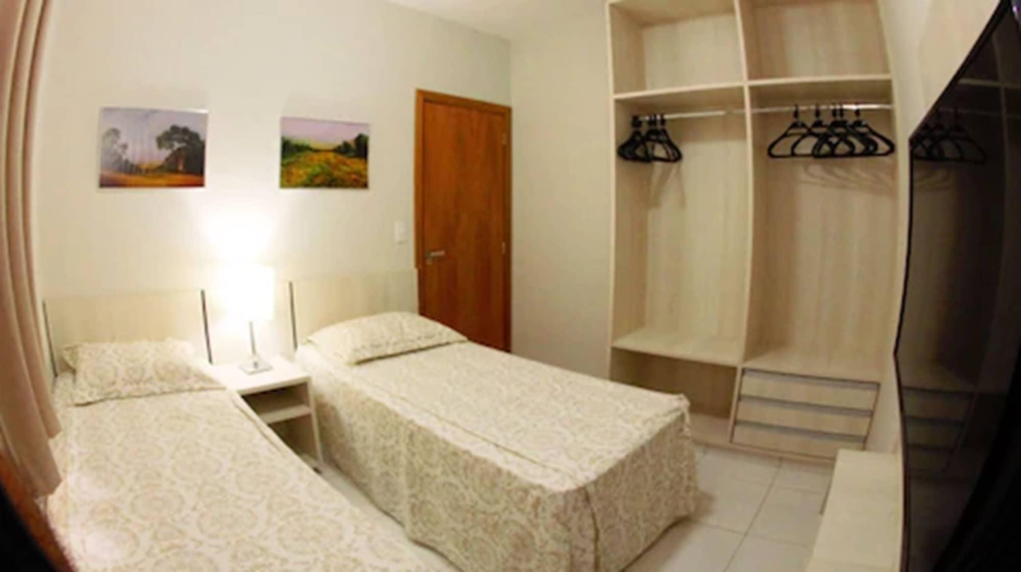 Golden Dolphin Aparthotel Caldas Novas Exterior photo