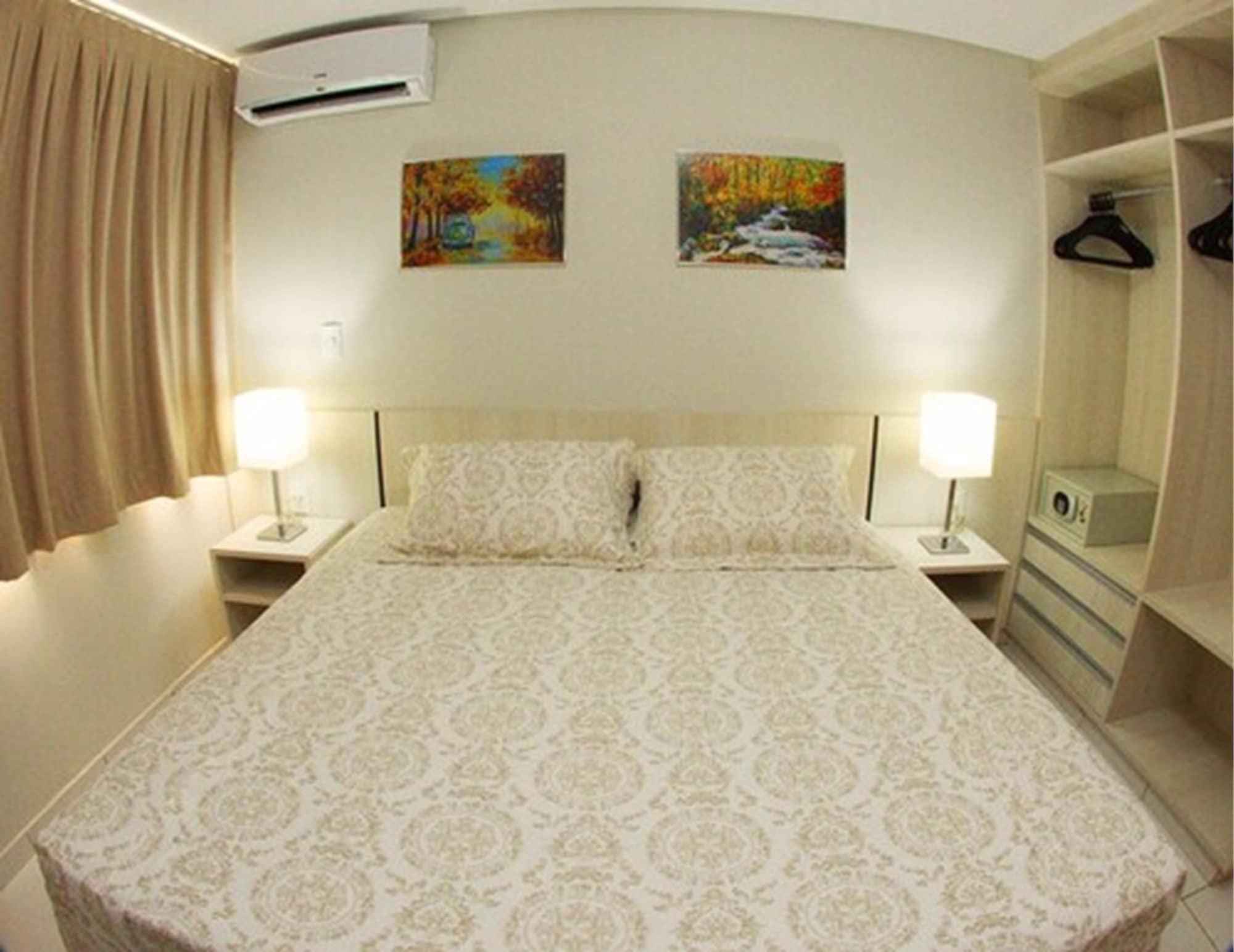 Golden Dolphin Aparthotel Caldas Novas Exterior photo
