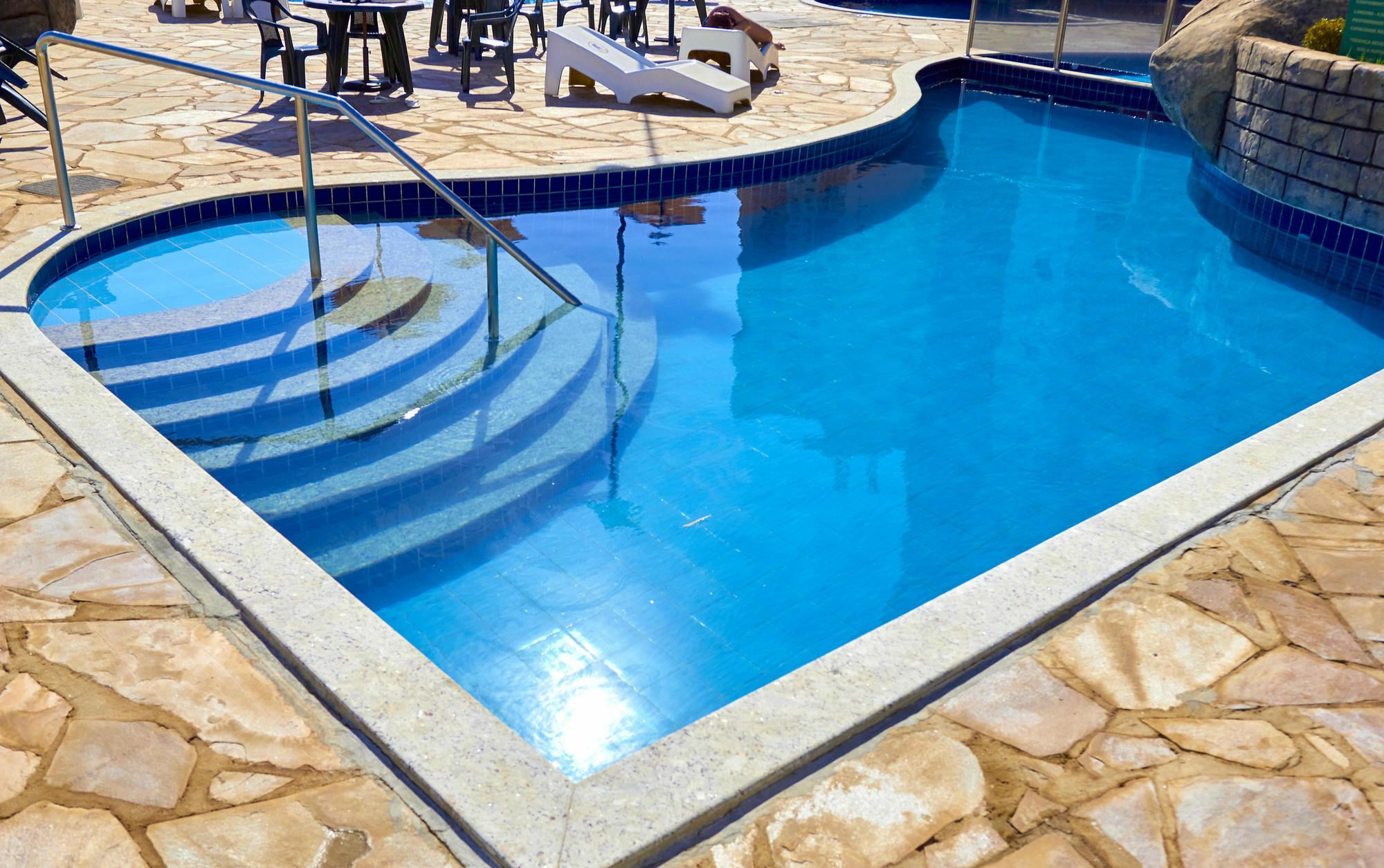Golden Dolphin Aparthotel Caldas Novas Exterior photo