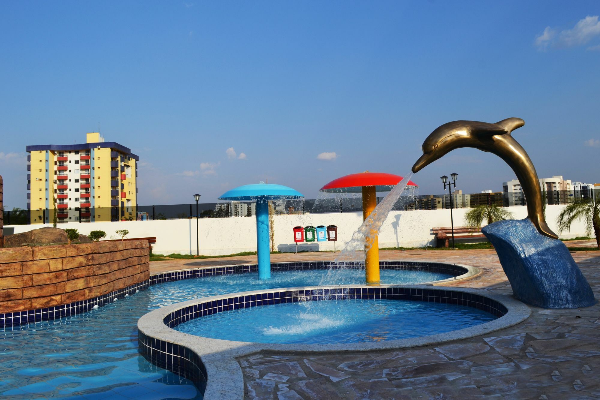 Golden Dolphin Aparthotel Caldas Novas Exterior photo